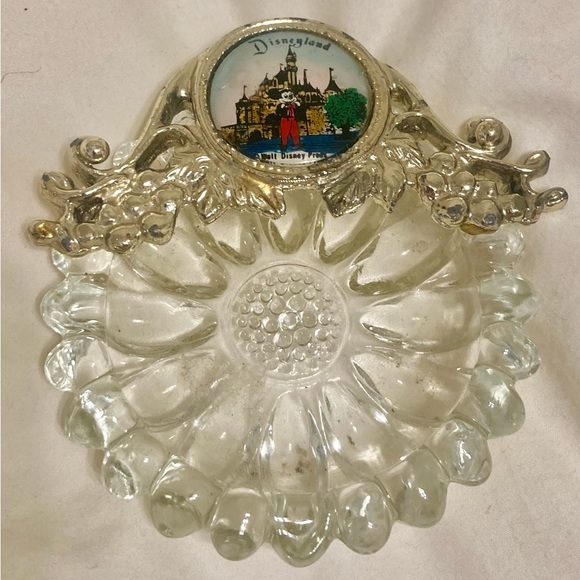 Vintage 70’s Disneyland Mickey Mouse Crystal Ashtray Trinket Dish - Picture 3 of 5